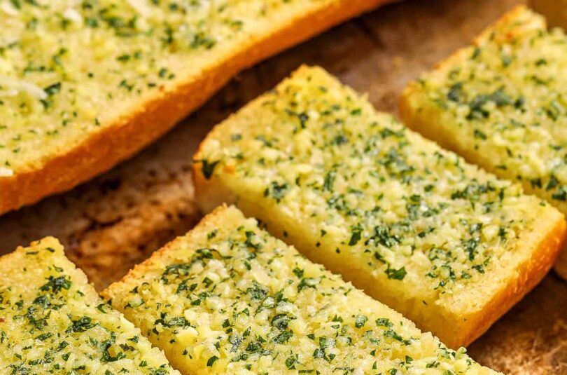 Homemade Garlic Bread – Spend With Pennies