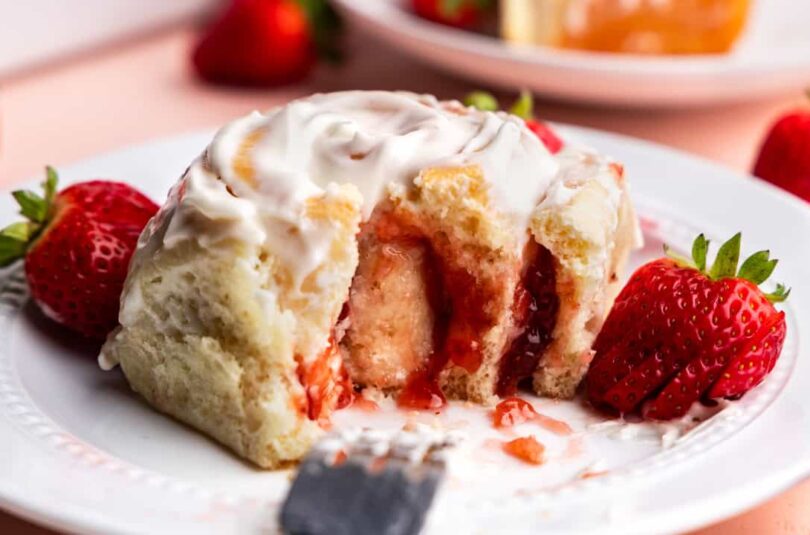 Strawberries & Cream Rolls – The Stay At Home Chef