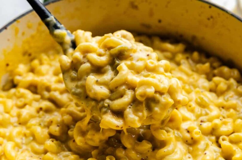 Cayt’s Green Chile Mac – The Stay At Home Chef