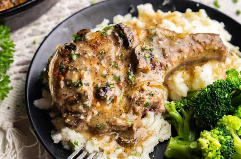Easy Smothered Pork Chops