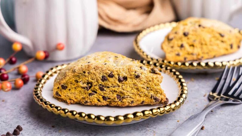 Pumpkin-Chocolate-Chip-Scones-Header3.jpg Pumpkin Chocolate Chip Scones