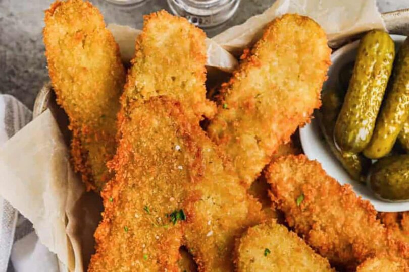 Cropped-Crispy-Fried-Pickles-SpendWithPennies.jpg Make Restaurant Worthy Fried Pickles in Minutes